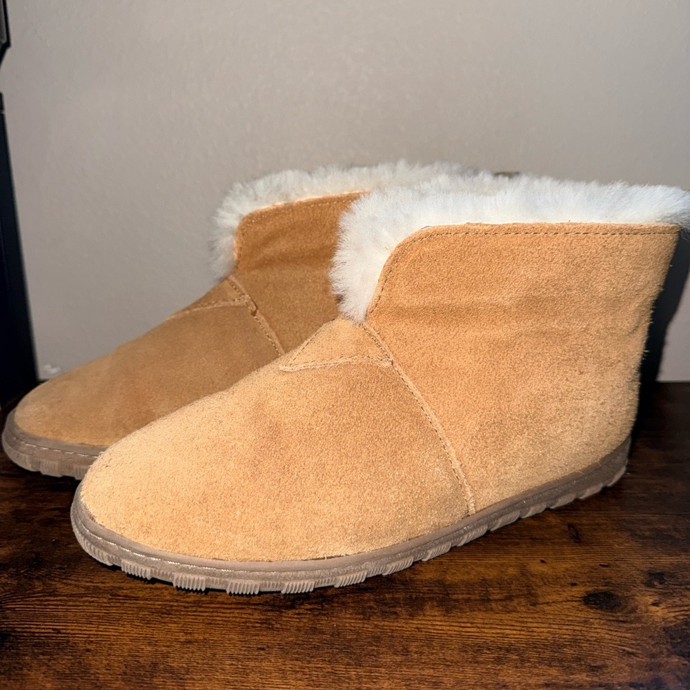 RJ’s Fuzzies Slippers